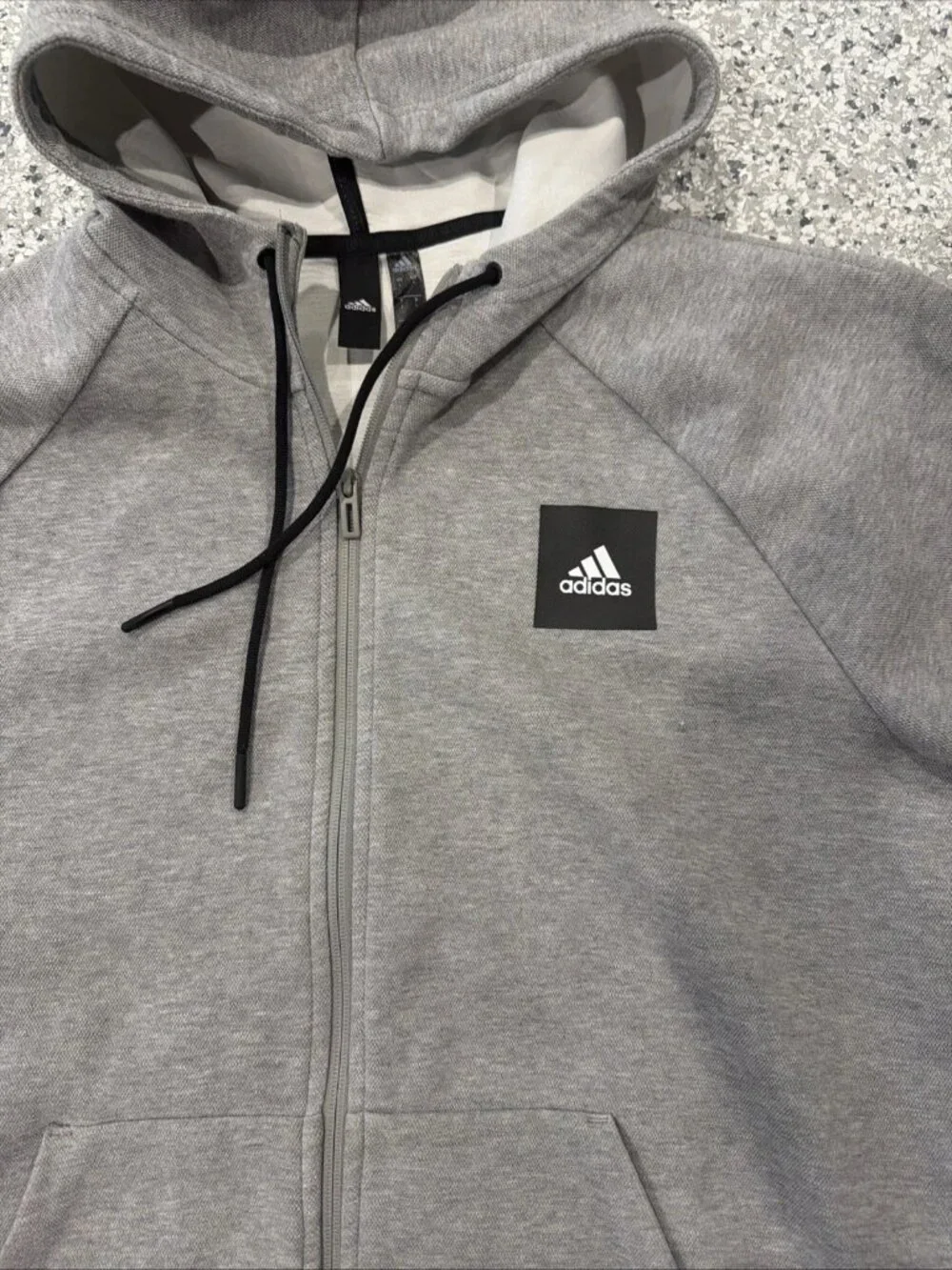ADIDAS Must Haves Full Zip Hooded Stadium Textured Gray Men’s Large